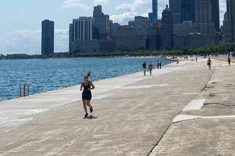 woman running in downtown Chicago